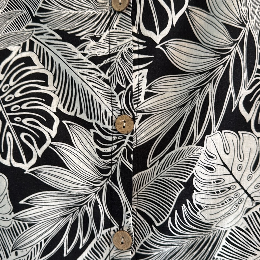 Tropical Jones & Co black and white top - Picture 7 of 10